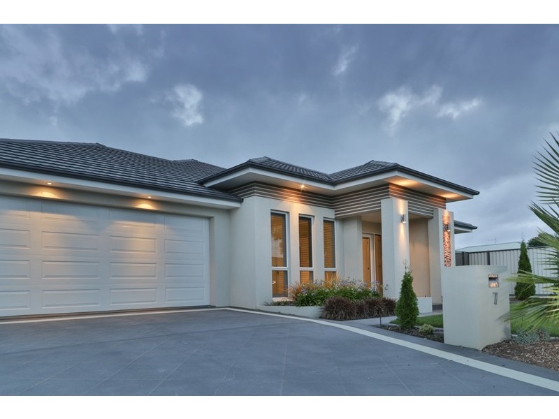 7 Tranquil Place, Shearwater TAS 7307