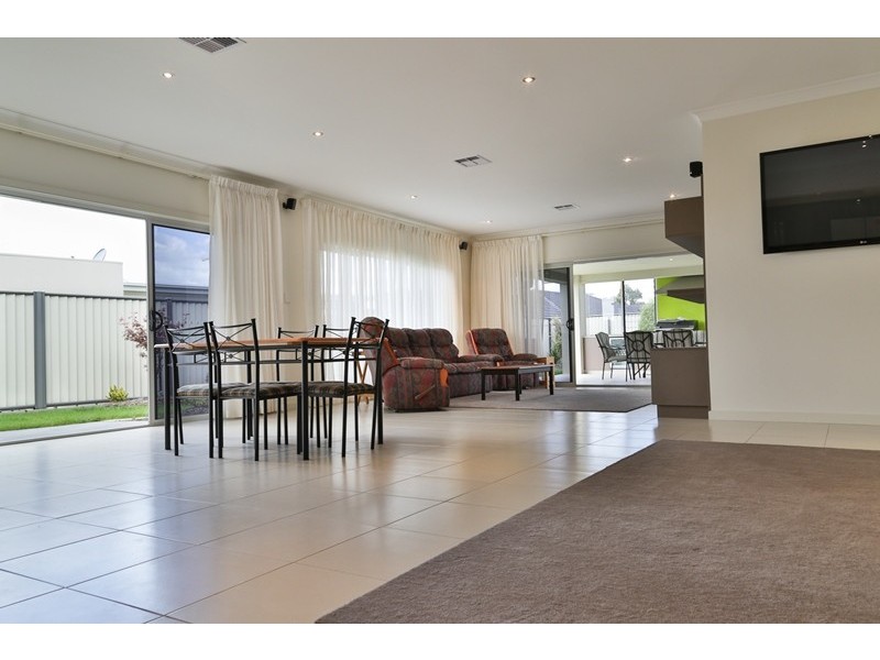 7 Tranquil Place, Shearwater TAS 7307