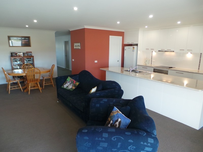 6 Banksia Rise, Shearwater TAS 7307