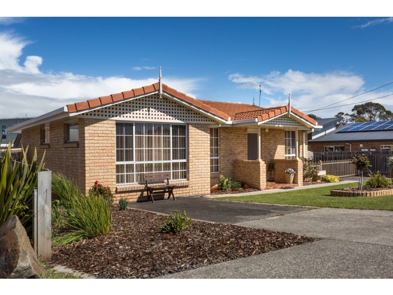 1/23 Dumbleton Street, Hawley Beach TAS 7307