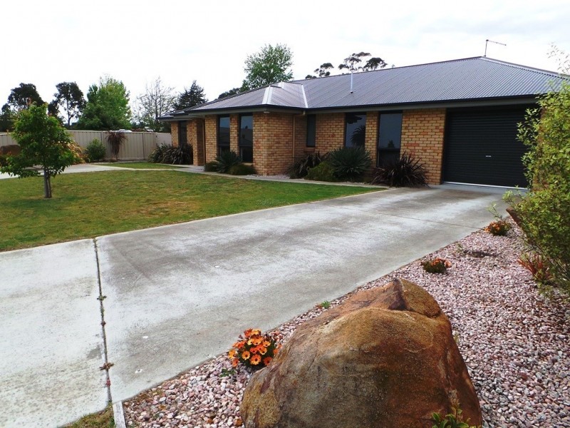 11 Links Court, Shearwater TAS 7307