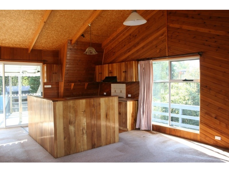 8 Dumbleton Street, Hawley Beach TAS 7307