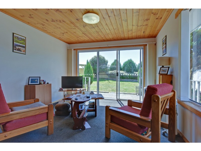 24 Dumbleton Street, Hawley Beach TAS 7307