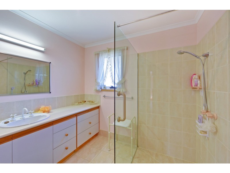 15/1 Seahaven Crescent, Shearwater TAS 7307