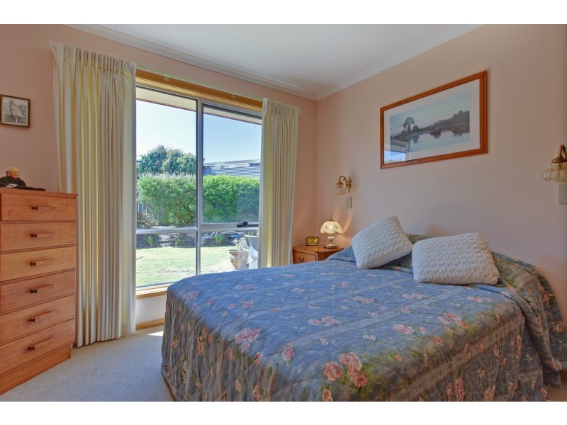 15/1 Seahaven Crescent, Shearwater TAS 7307