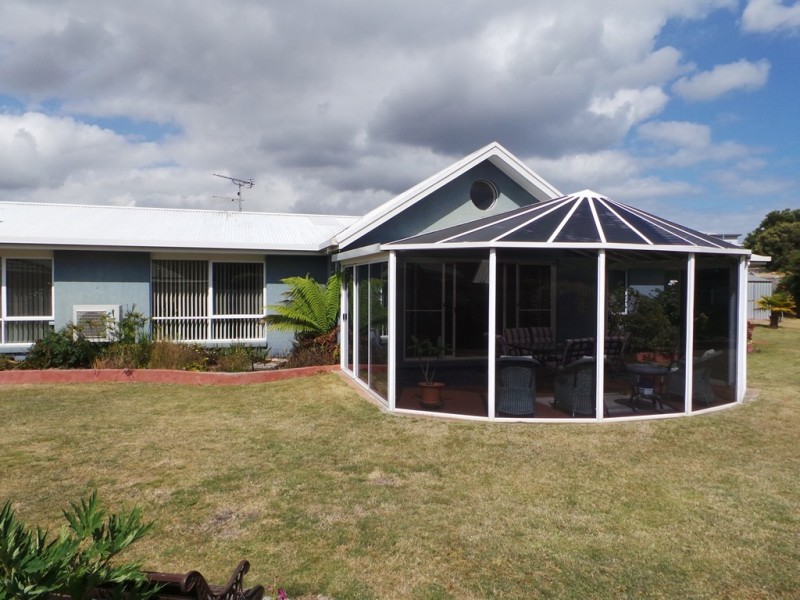 16 Bluewater Crescent, Shearwater TAS 7307
