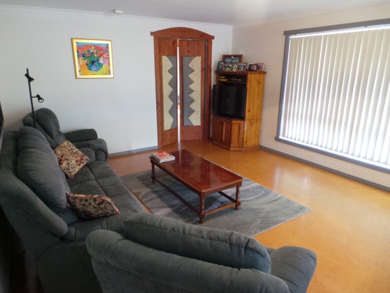 16 Bluewater Crescent, Shearwater TAS 7307