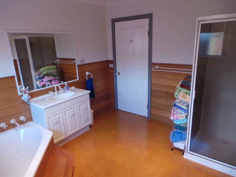 16 Bluewater Crescent, Shearwater TAS 7307