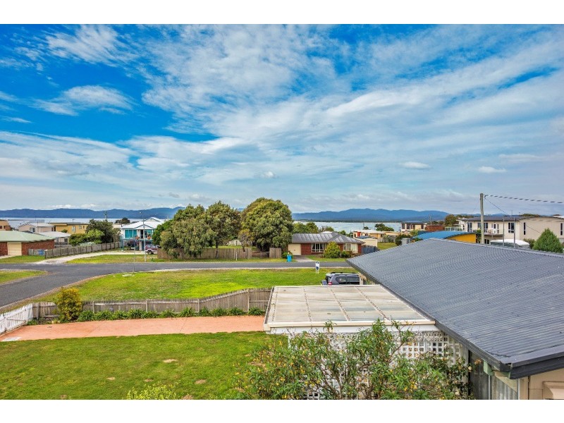 2 Meadowsweet Close, Hawley Beach TAS 7307