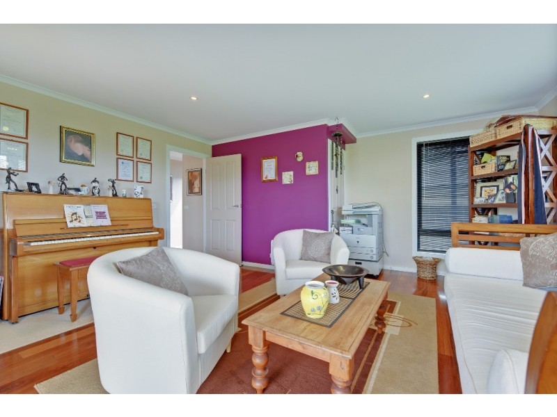 2 Meadowsweet Close, Hawley Beach TAS 7307