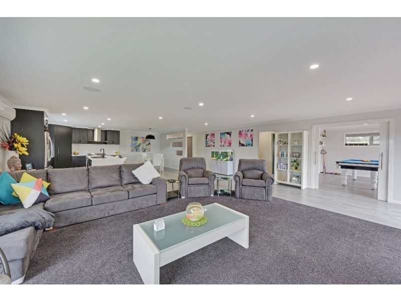 10 Banksia Rise, Shearwater TAS 7307