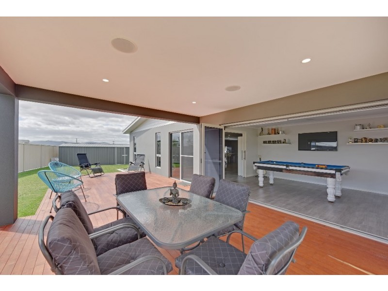 10 Banksia Rise, Shearwater TAS 7307