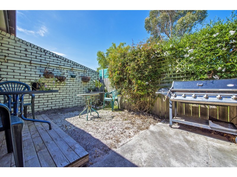 2/66 Alexander Street, Shearwater TAS 7307