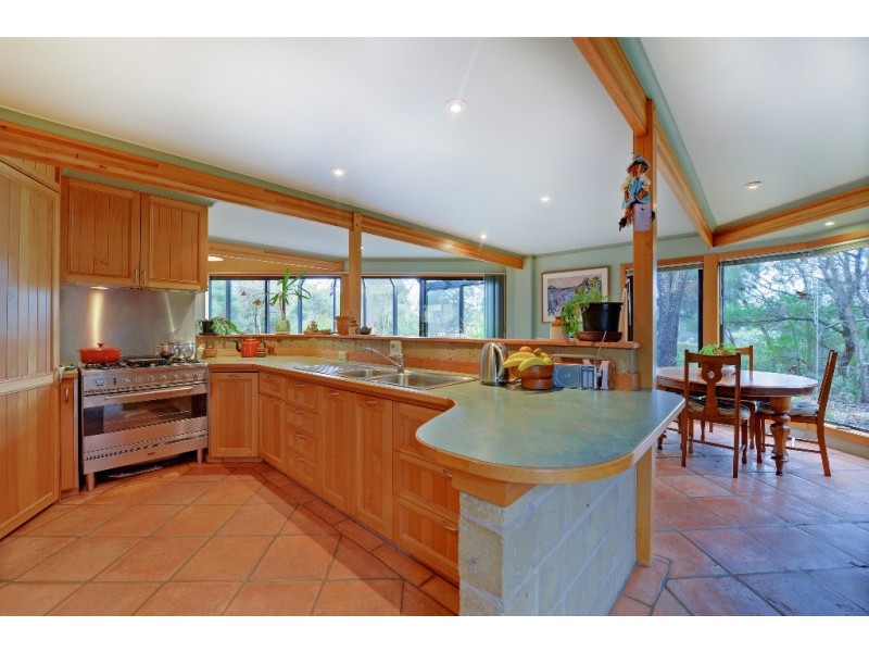 5 Correa Court, Hawley Beach TAS 7307