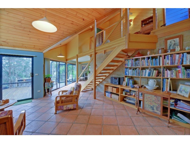 5 Correa Court, Hawley Beach TAS 7307