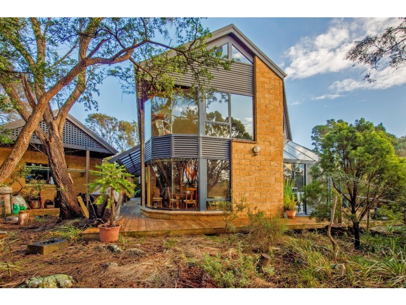 5 Correa Court, Hawley Beach TAS 7307