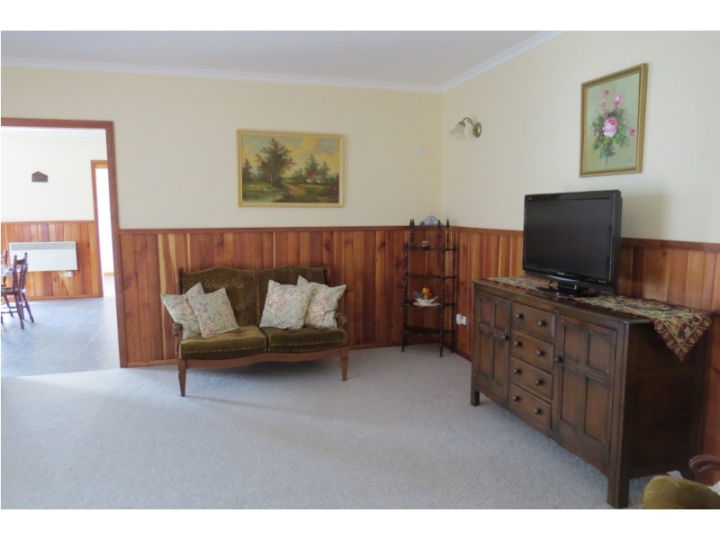 3 Adye Street, Roland TAS 7306