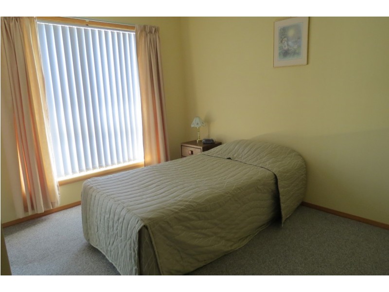 3 Adye Street, Roland TAS 7306