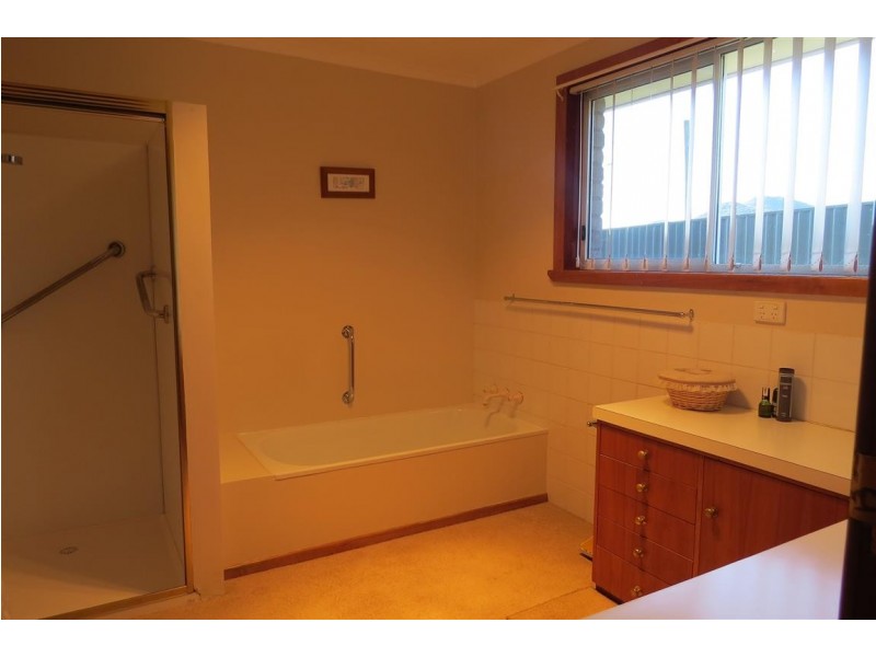 156 Main Street, Sheffield TAS 7306