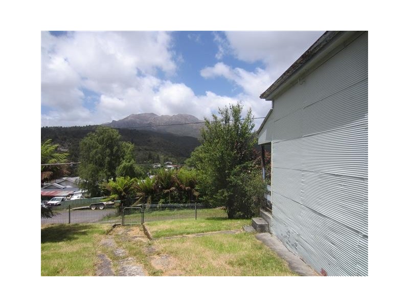16 Henry Street, Queenstown TAS 7467
