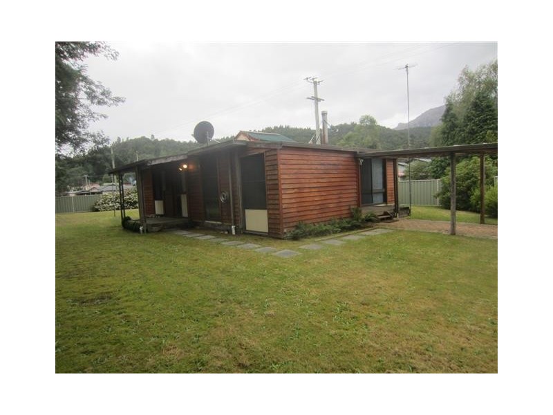 129 Esplanade, Queenstown TAS 7467