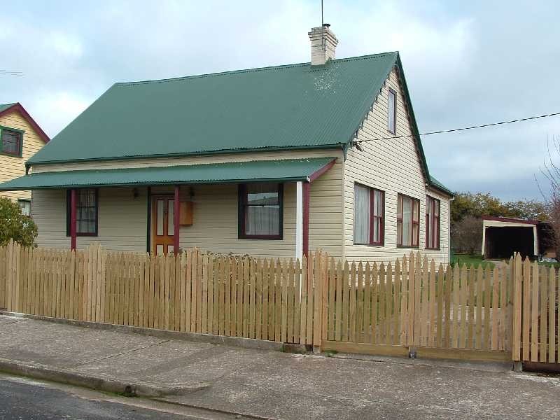 21 Henry Street, Sheffield TAS 7306