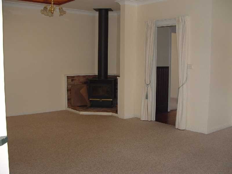 142 Main Street, Sheffield TAS 7306