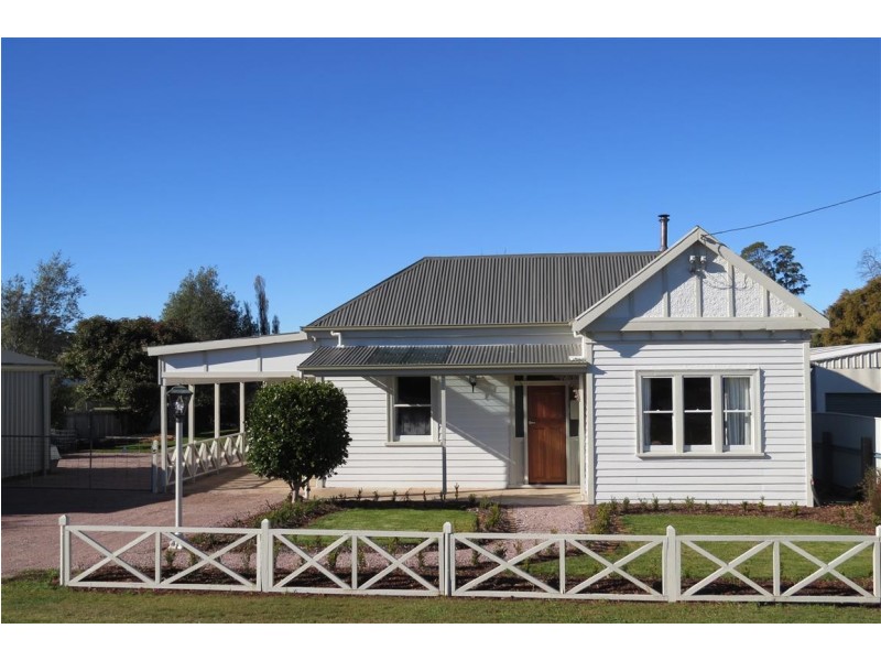 8 Johnson Street, Sheffield TAS 7306