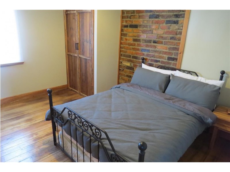 8 Johnson Street, Sheffield TAS 7306