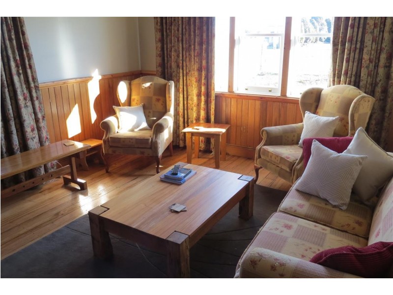 8 Johnson Street, Sheffield TAS 7306