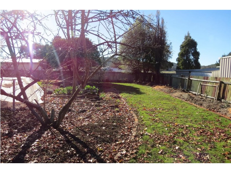 8 Johnson Street, Sheffield TAS 7306