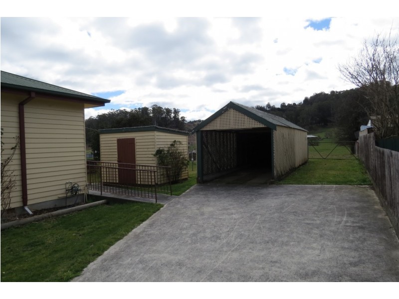 34 Pioneer Drive, Mole Creek TAS 7304
