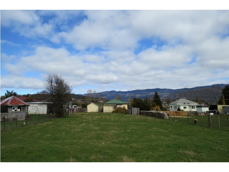 34 Pioneer Drive, Mole Creek TAS 7304
