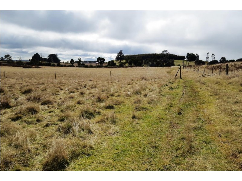 83 Richards Farm Road, Staverton TAS 7306
