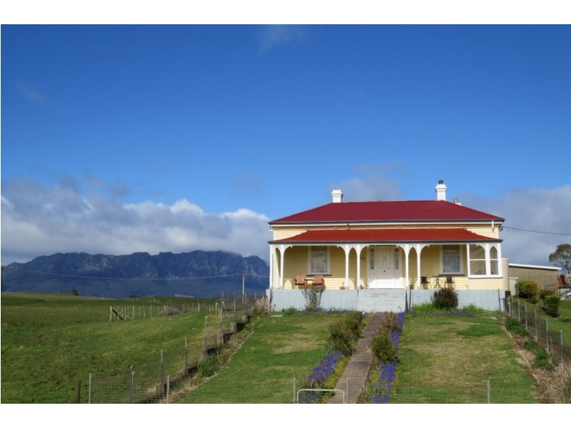 2126 Sheffield Road, Sheffield TAS 7306
