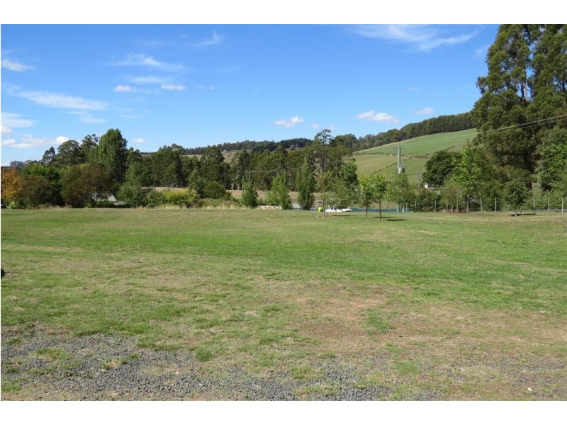 7 Lake Barrington Road, Wilmot TAS 7310