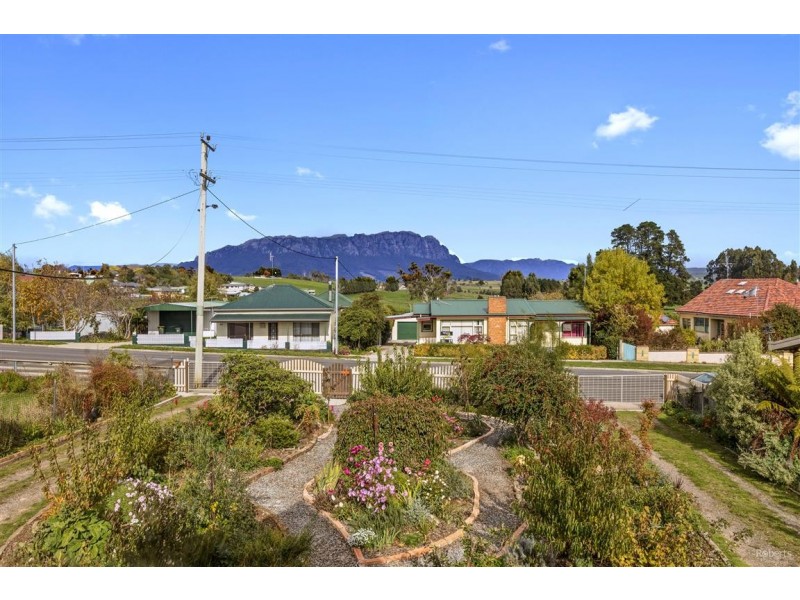 27 Main Street, Sheffield TAS 7306