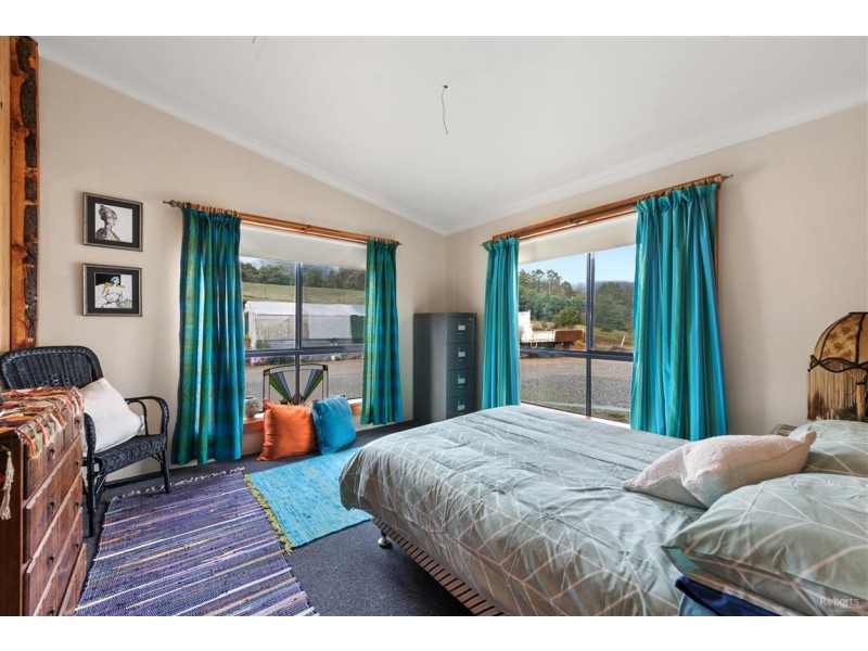836 Lorinna Road, Lorinna TAS 7306