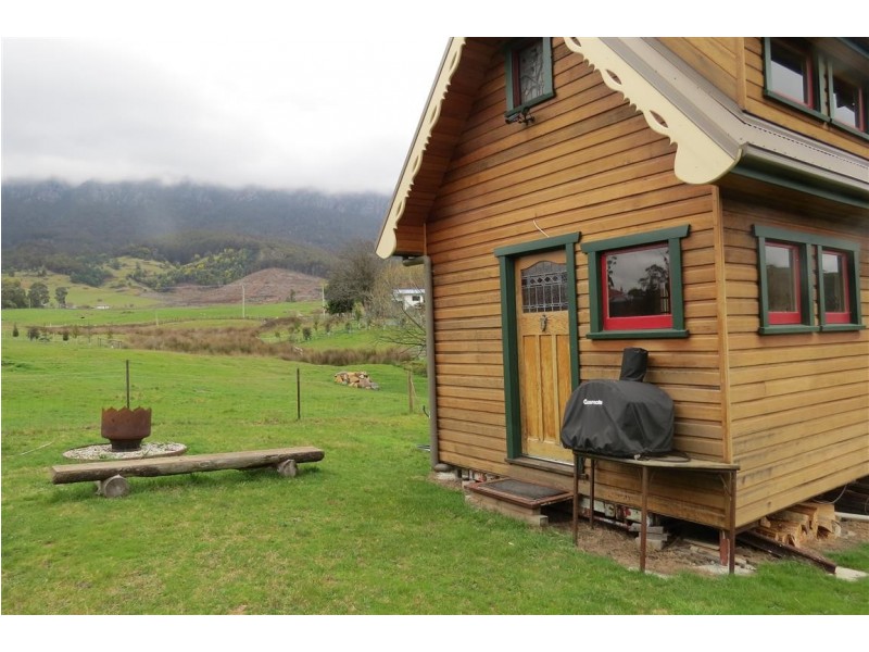 7 Deacons Close, Claude Road TAS 7306
