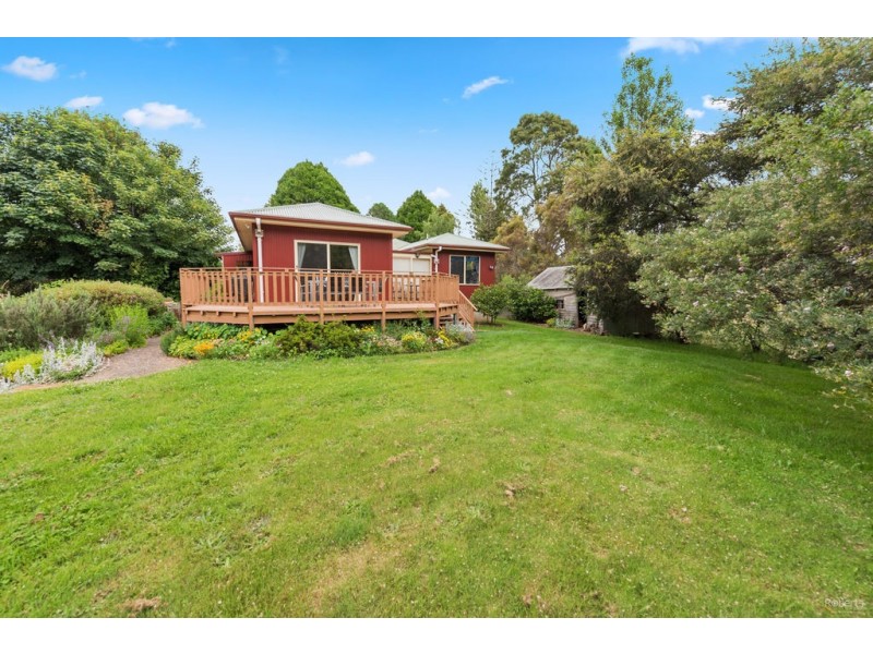 998 Sheffield Road, Lower Barrington TAS 7306