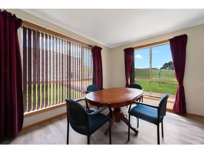 17 Hughes Road, Sheffield TAS 7306