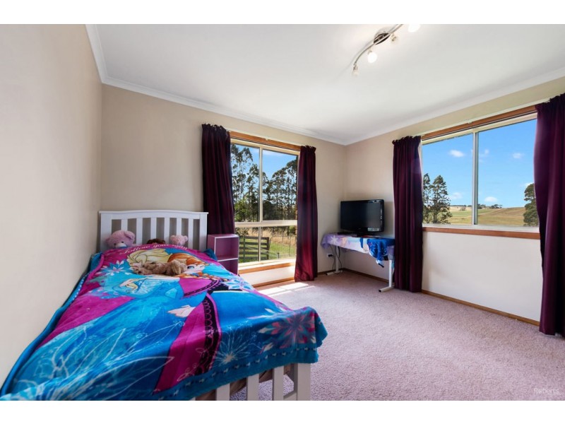 17 Hughes Road, Sheffield TAS 7306