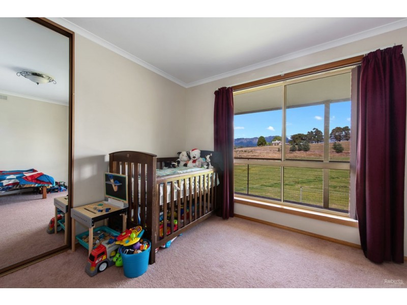 17 Hughes Road, Sheffield TAS 7306