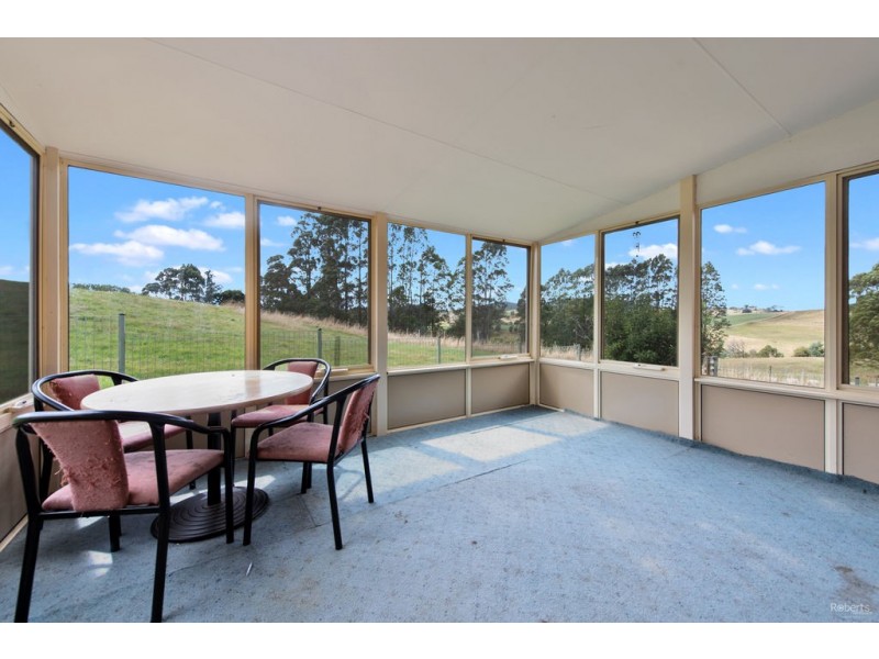 17 Hughes Road, Sheffield TAS 7306