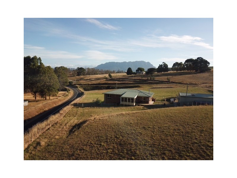 17 Hughes Road, Sheffield TAS 7306