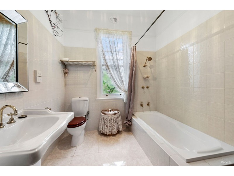 4 High Street, Sheffield TAS 7306