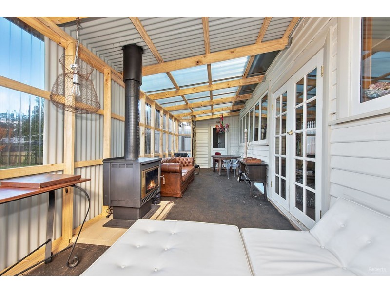 8 Johnson Street, Sheffield TAS 7306