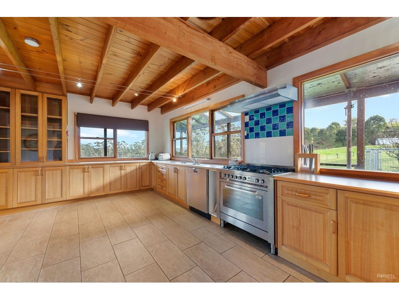 9 Dynans Bridge Road, Weegena TAS 7304