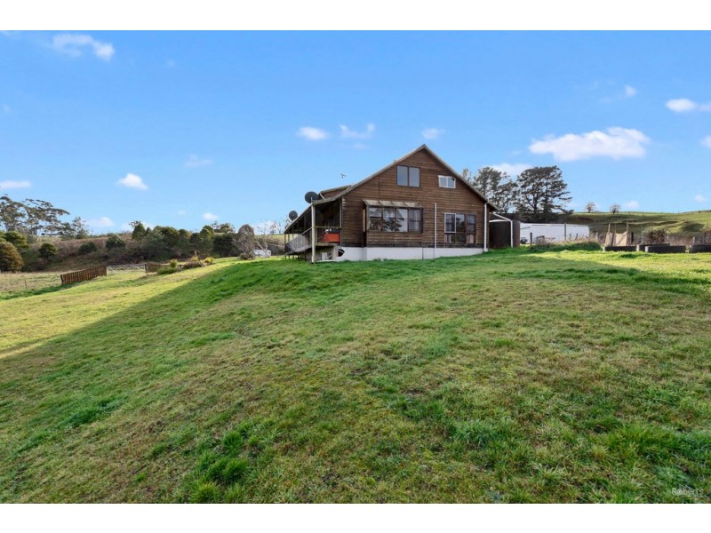 9 Dynans Bridge Road, Weegena TAS 7304