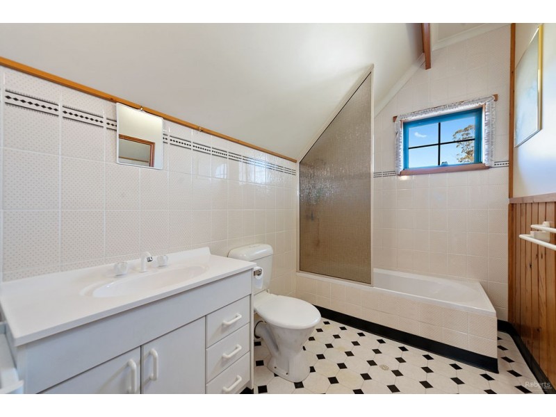 136 Main Street, Sheffield TAS 7306
